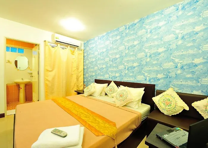 Hotel Aravinda Living