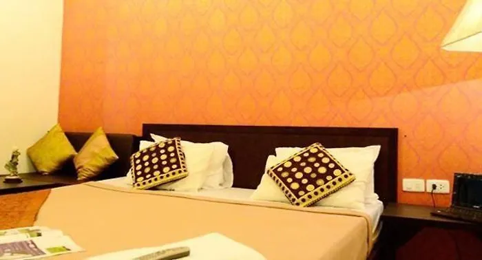 Aravinda Living Hotel 3*